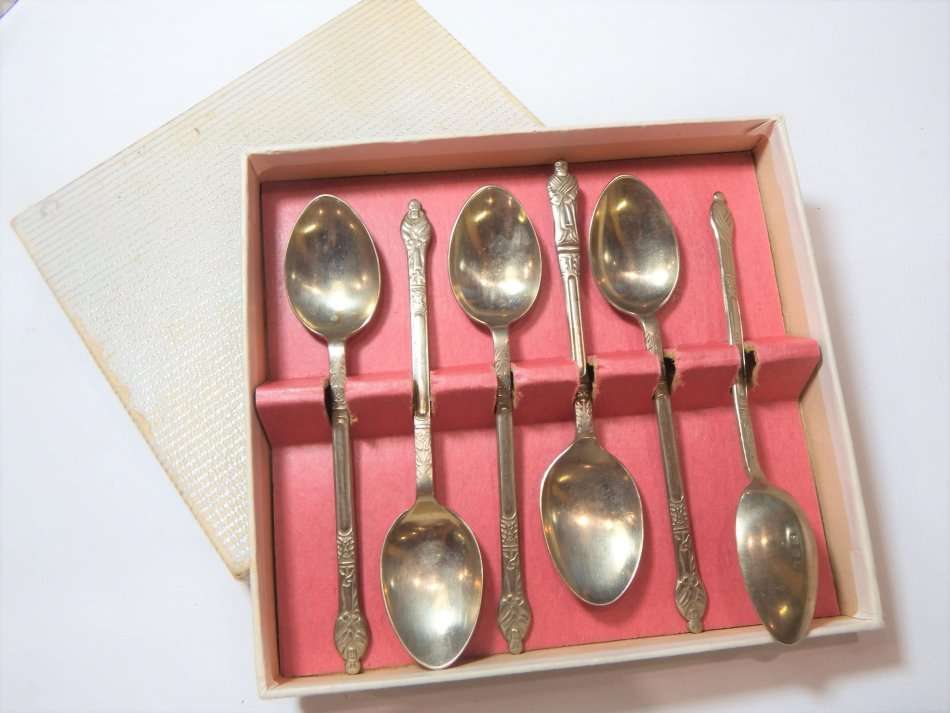 Cutlery Set of 6 EPNS Apostle tea spoons was sold for R95.00 on 14